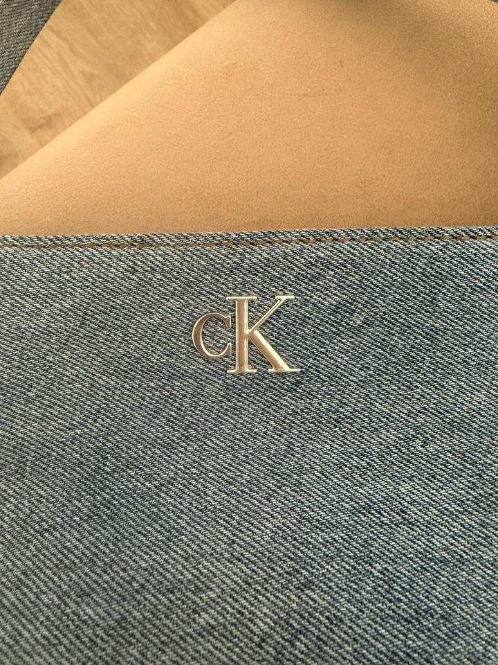 Сумка Calvin Klein