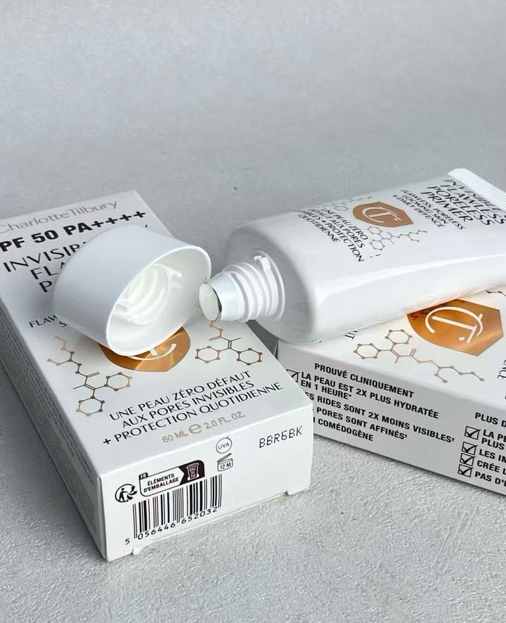 Charlotte Tilbury Invisible UVFlawless Poreless Primer SPF50 основа под макияж