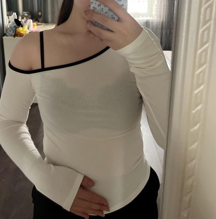 2 лонгслива с открытым плечом