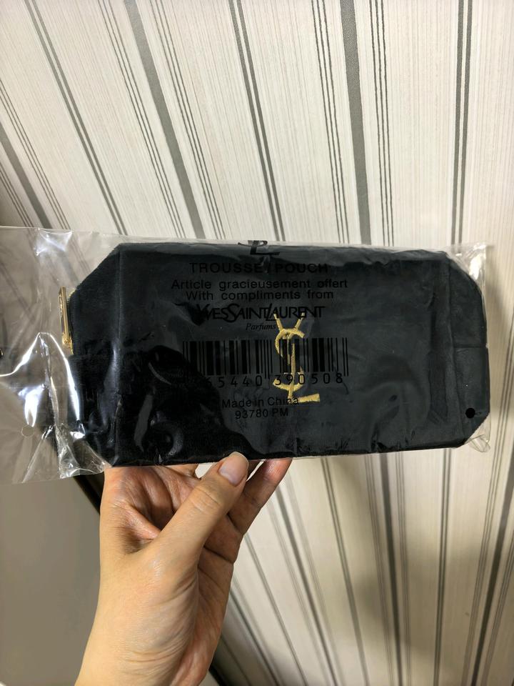 Косметичка Yves saint Laurent