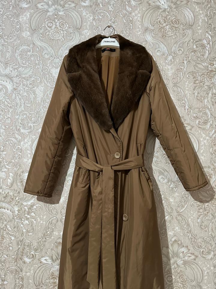 Куртка от бренда Loreta