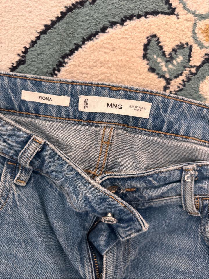 Джинсы Mango 48р 10000