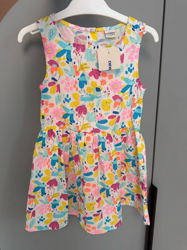 Новое Платье от LC Waikiki с этикеткой размер 98-104 см (3-4) года.