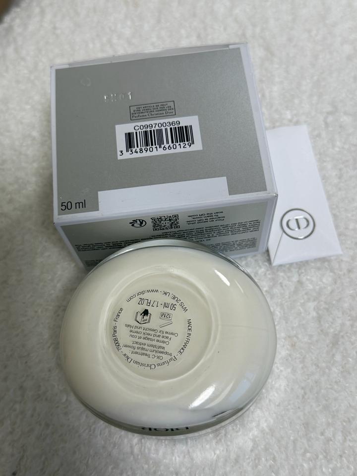 Dior Capture OX-C Treatment Day Cream, оригинал на фото имеется батч и штрих код