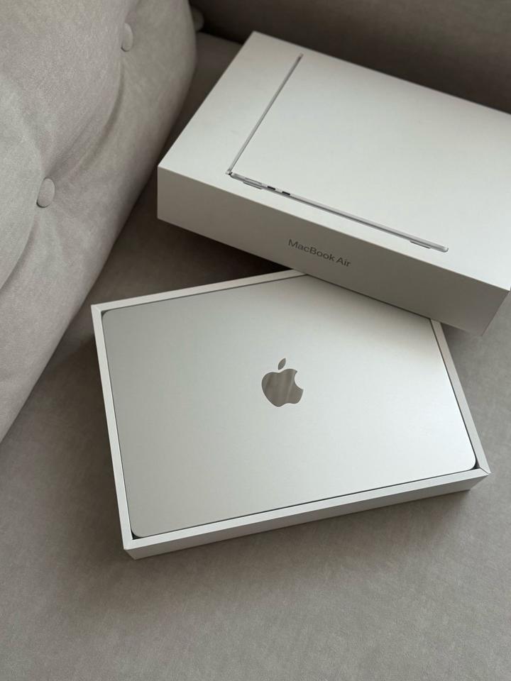 Ноутбук Apple MacBook Air 13 2020 13.3" / 8 Гб / SSD 256 Гб / macOS / MGN93