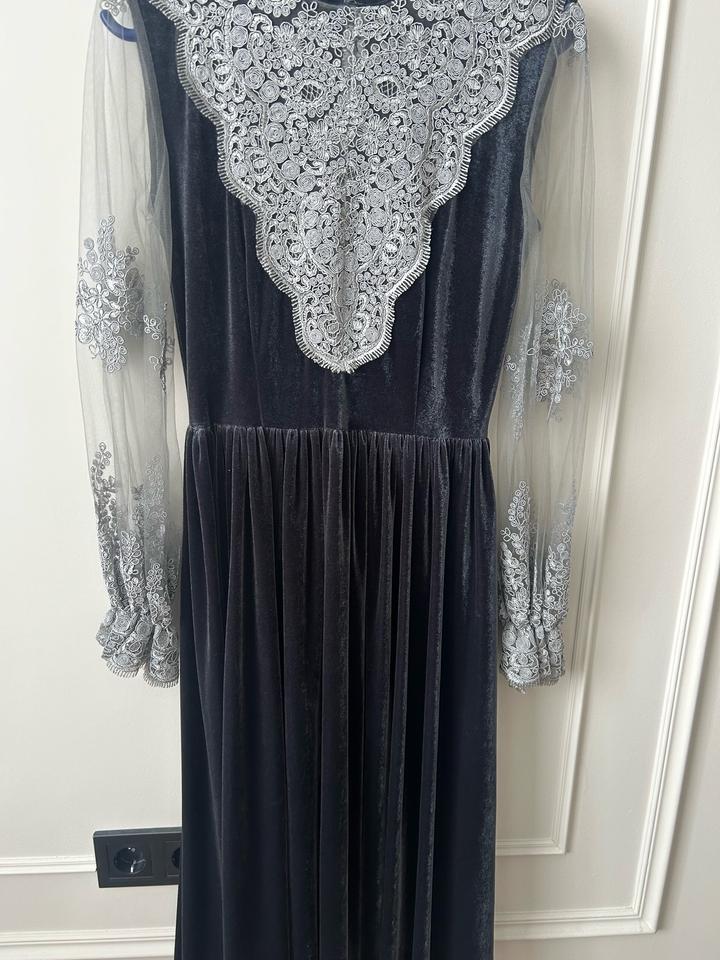 Продам платье нарядное