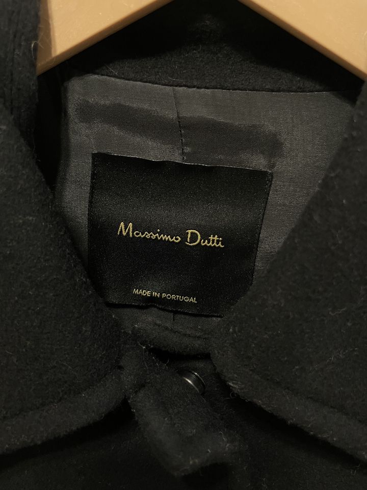 классическое пальто от Massimo Dutti 