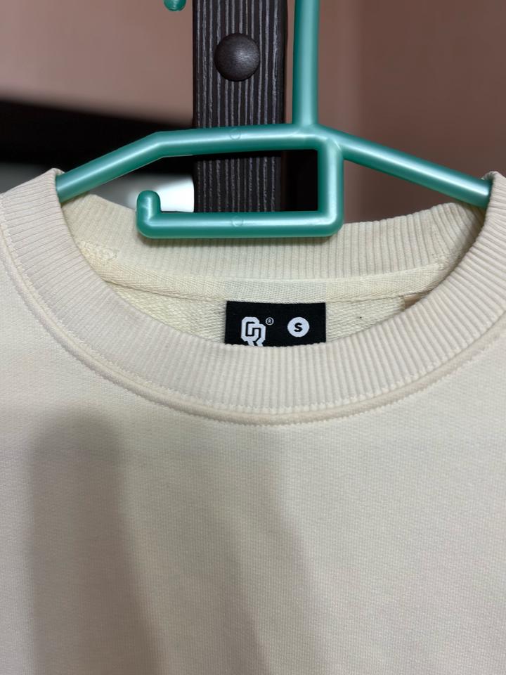 Свитшот бежевый QR