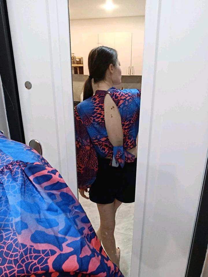 Укороченный топ SHEIN