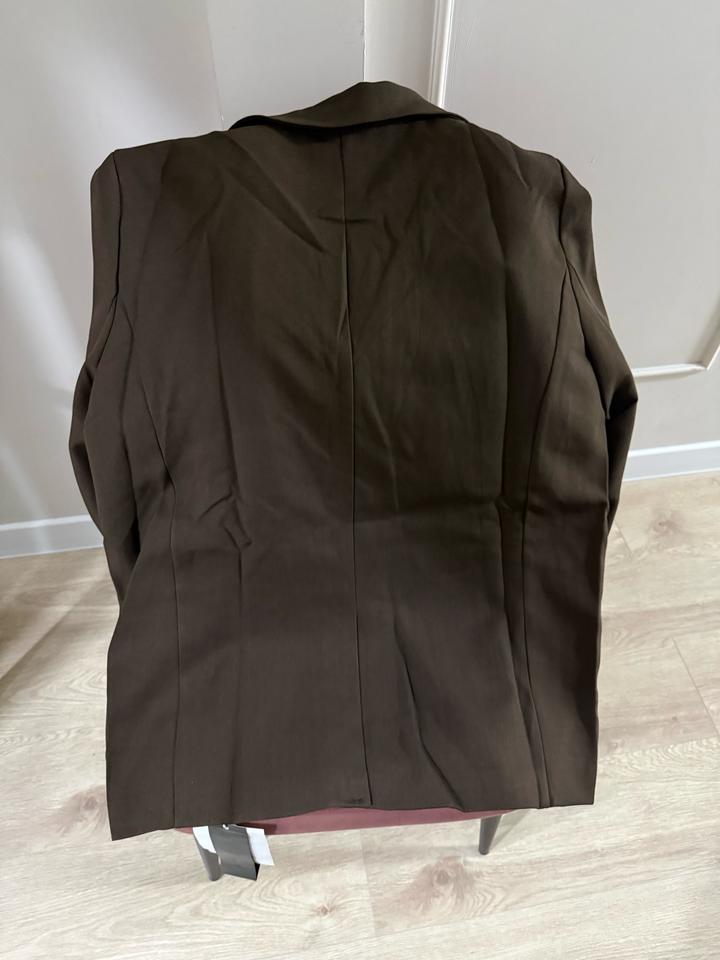 Пиджак коричневый