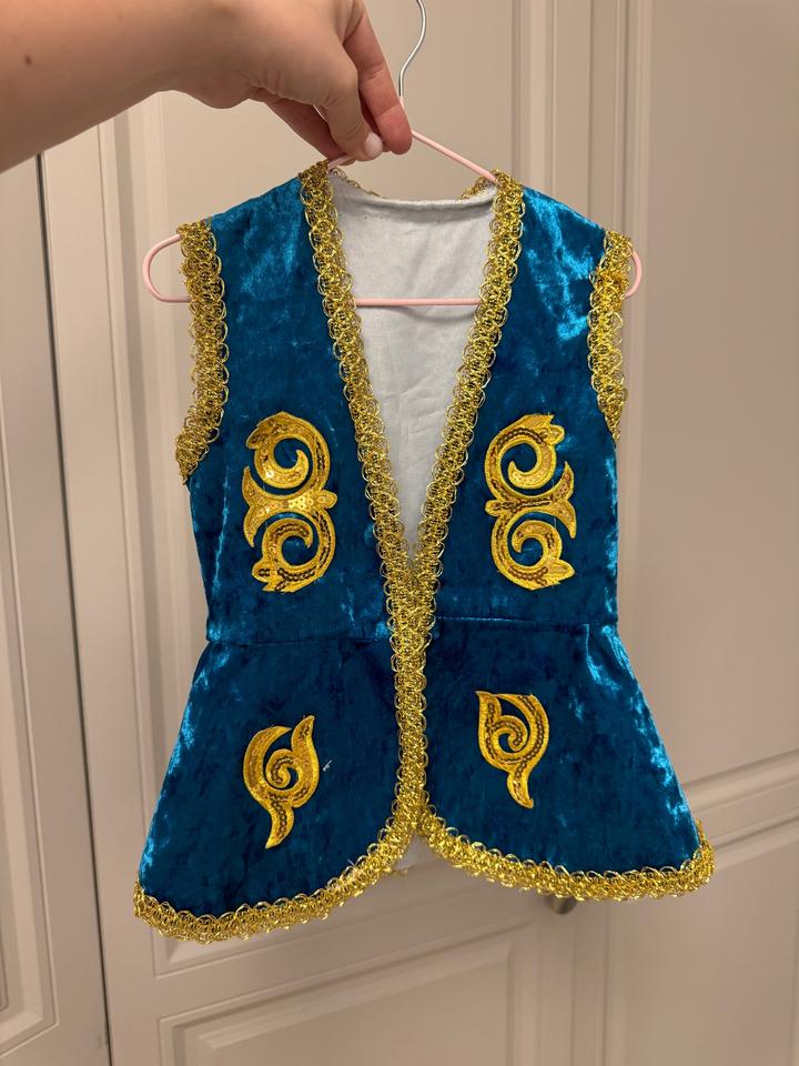 Жилет нарядный на наурыз