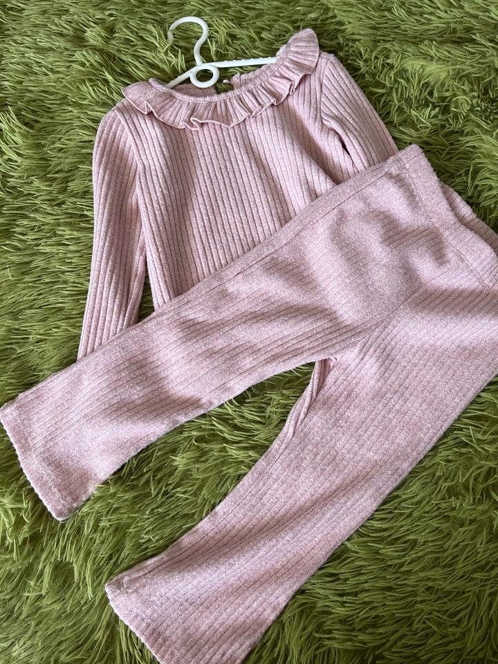 Теплый комплект для девочки