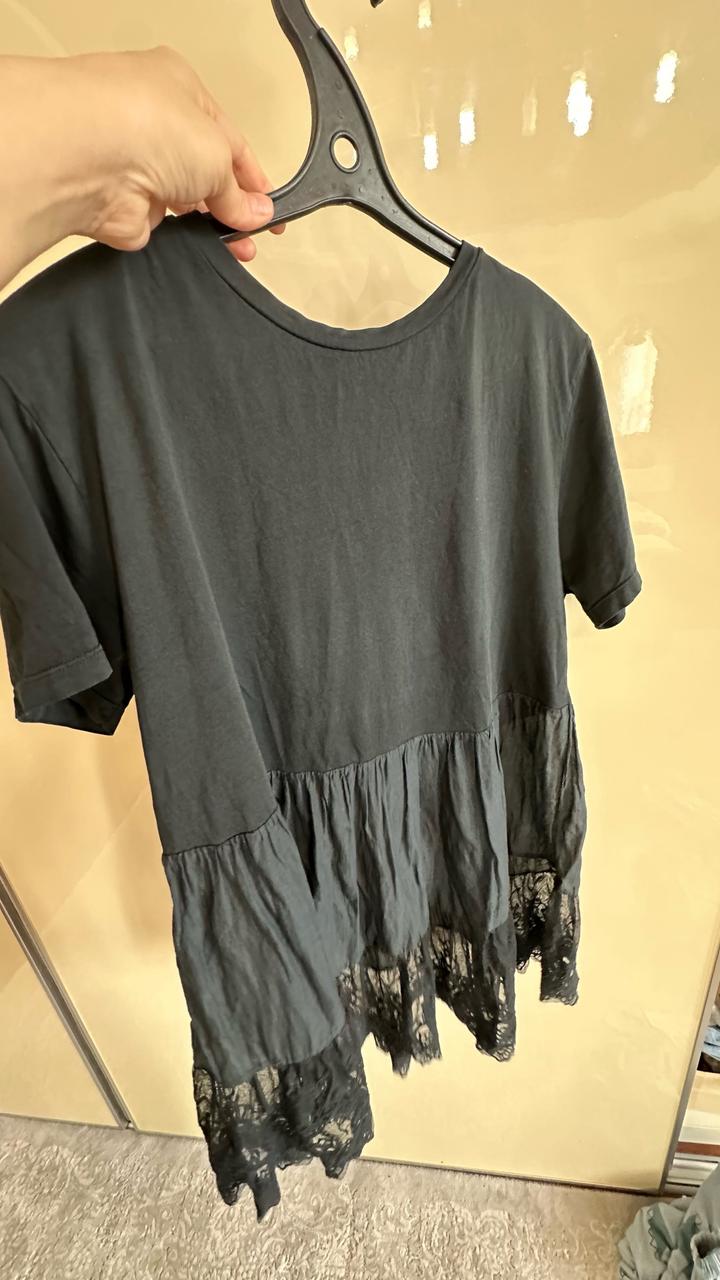 Шикарная удлиненная футболка оригинал с бутика Карл Лагерфельд