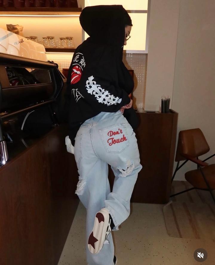 Джинсы Don't touch