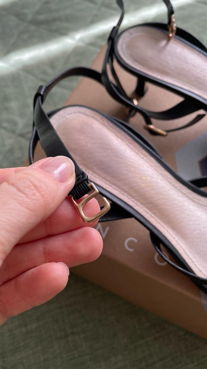 Женские босоножки