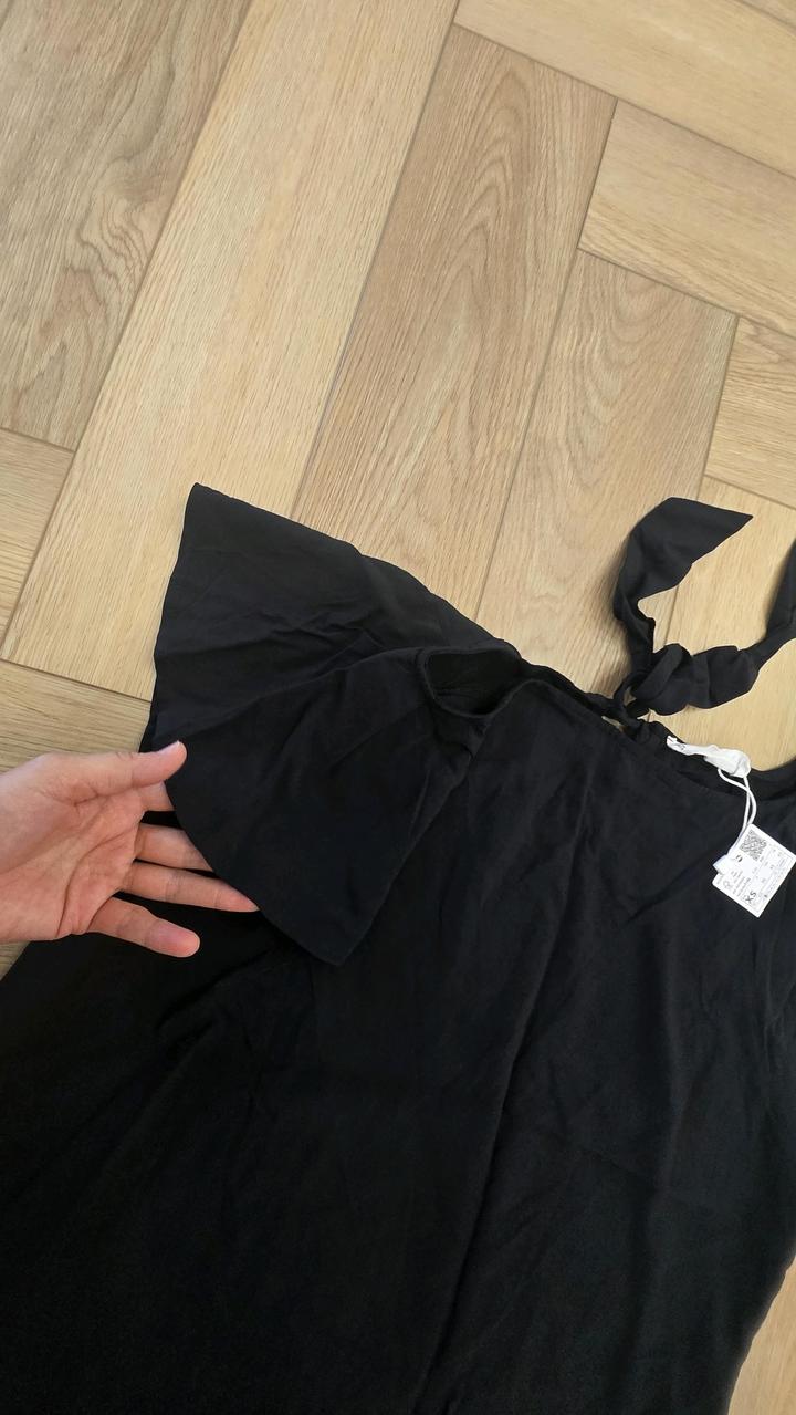 Черная кофта на лето от MANGO