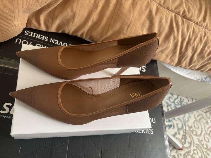 Бежевый туфли Zara в сеточку