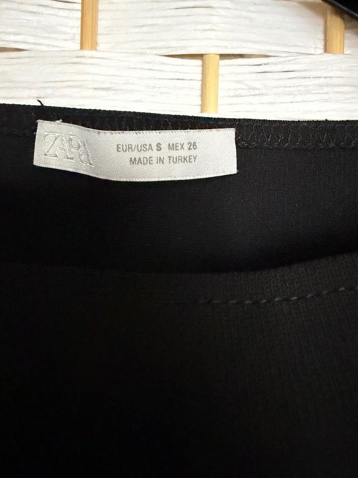 Черное платье от Zara