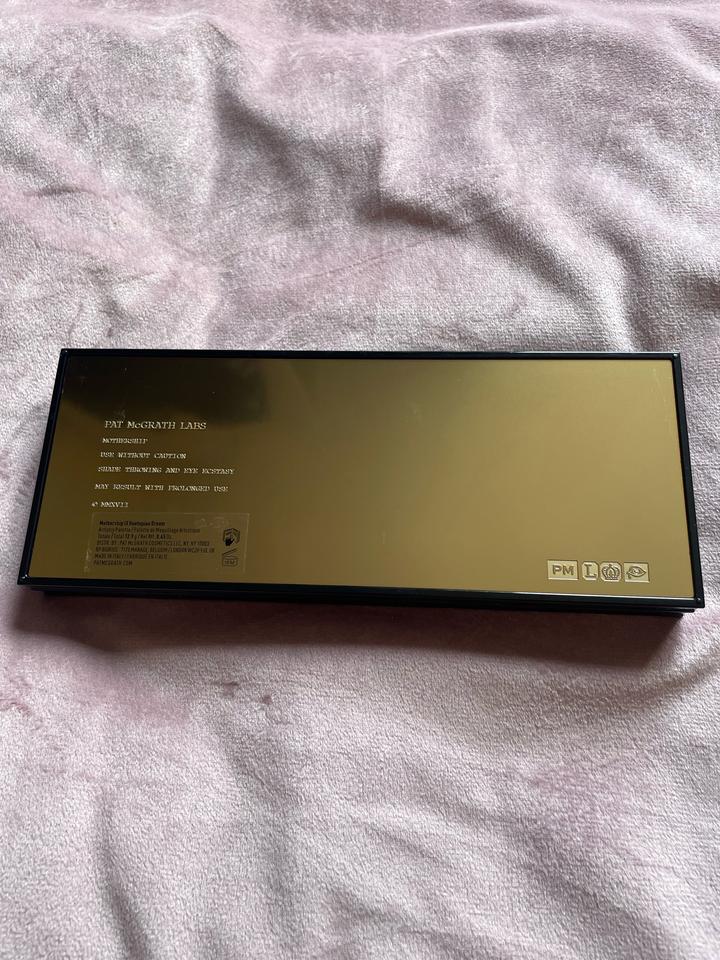 PAT MCGRATH LABS mothership ix huetopian dream