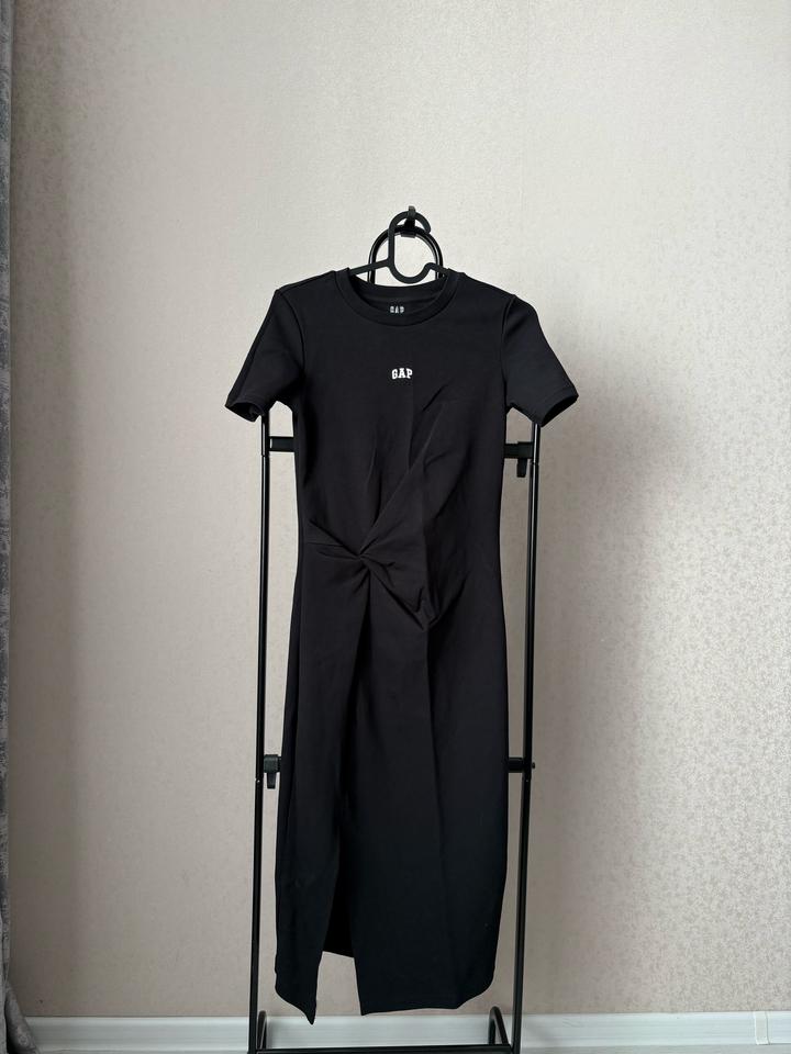 Платье GAP