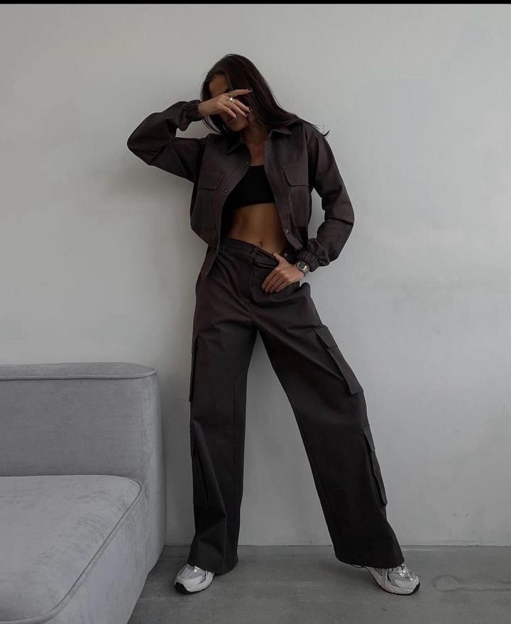 Amona костюм двойка брюки карго