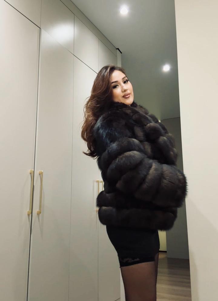 Продам шубу.Натуральный песец