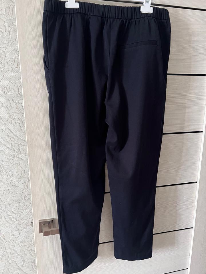 брюки темно-синие H&M