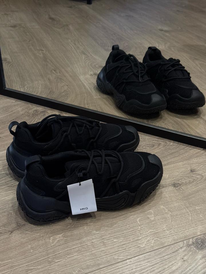 Кроссовки Mango