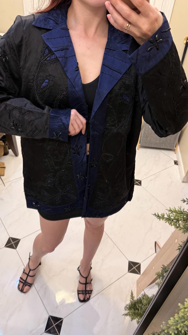 Жакет с вышивкой и бисером. шелк и лен