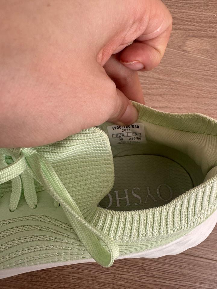 Кроссовки для спорта