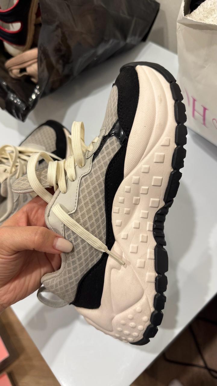 Кроссовки от Армани