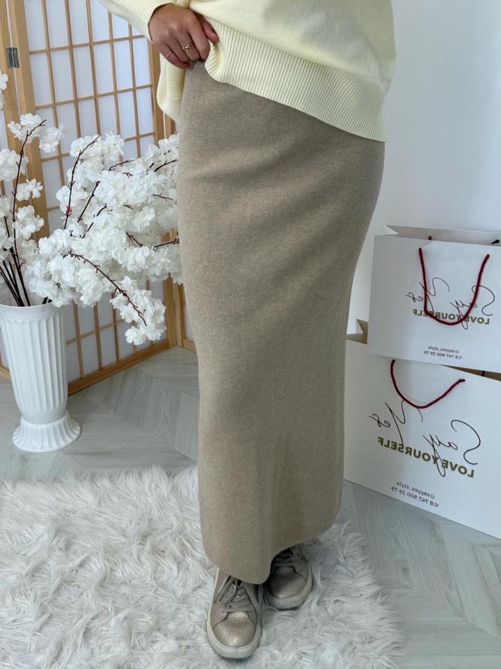 Бежевая юбка