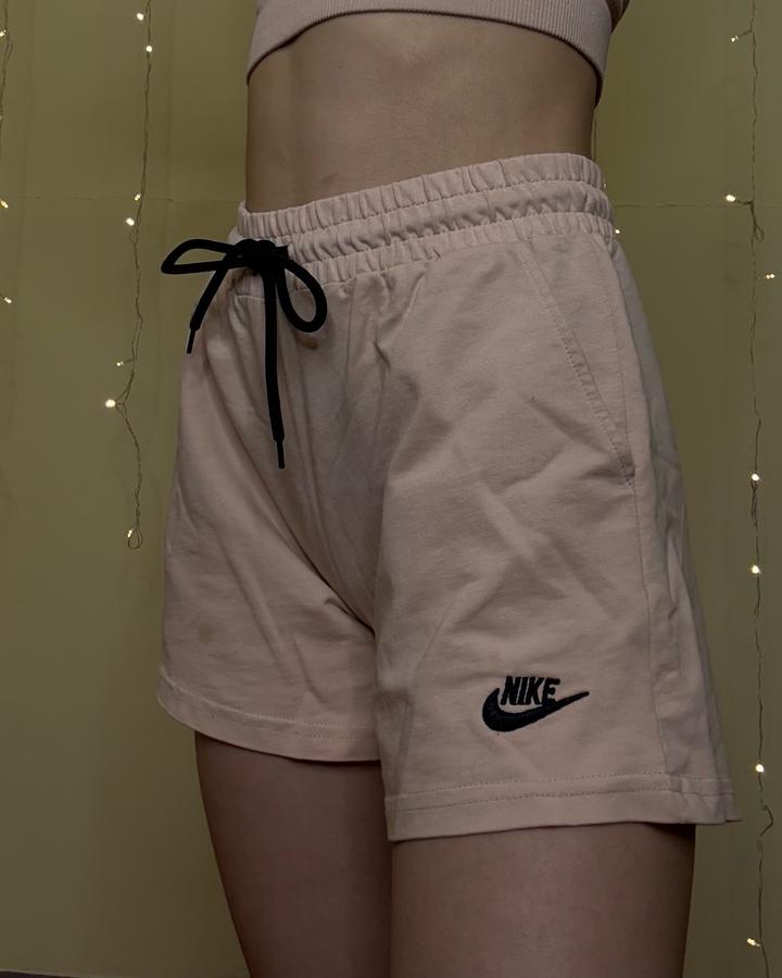 Бежевые шортики