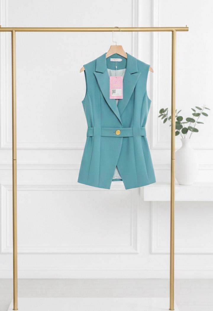 Жилетка женская новая