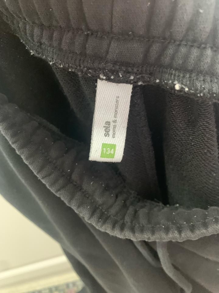 черные штаны 134 см sela