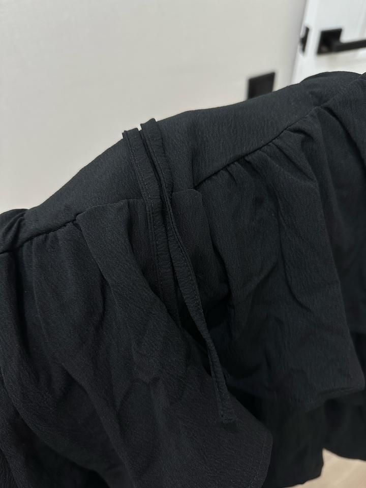 Платье чёрного цвета