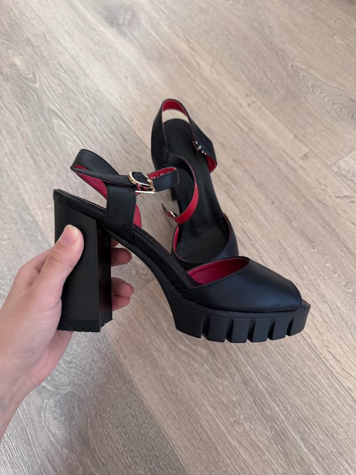 туфли/босоножки черные