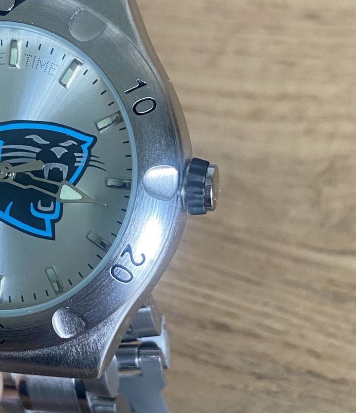 часы NFL Carolina Panthers кварцевые новые