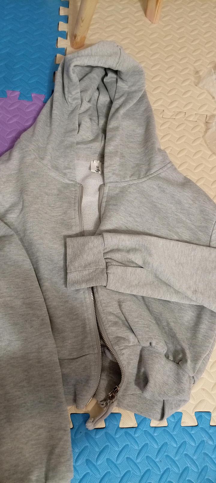 Кофта с капюшоном