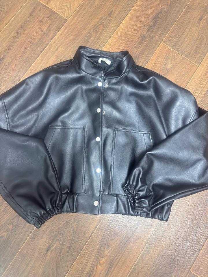 Куртка-бомбер