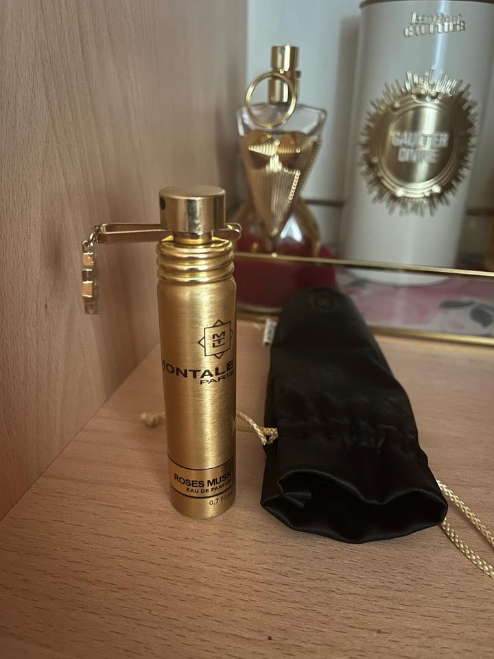 MONTALE roses musk