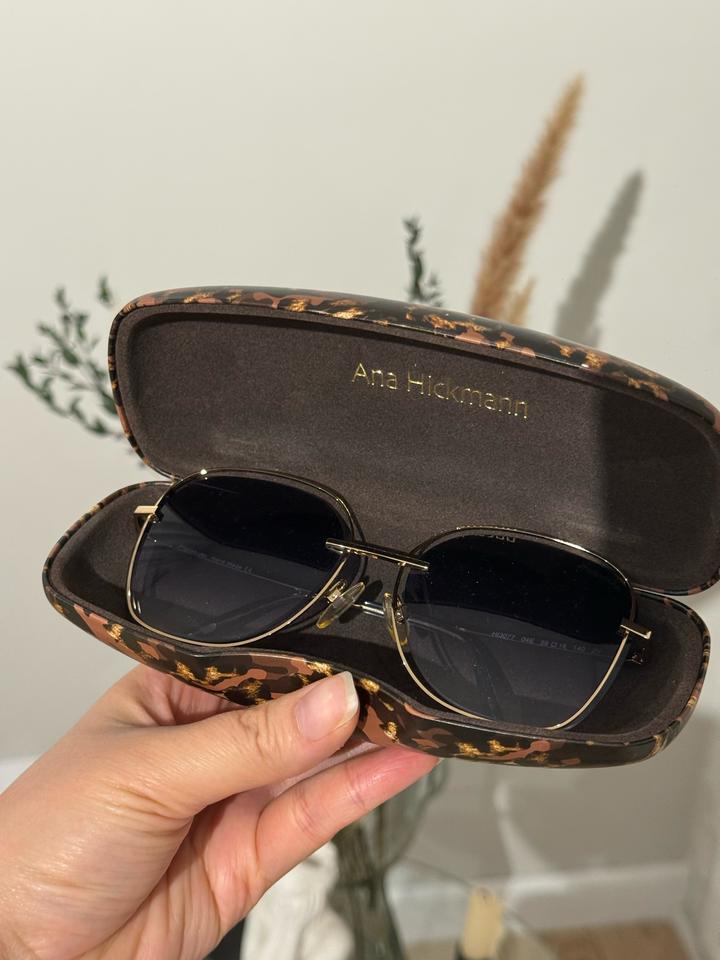 Солнцезащитные очки Ana Hickmann