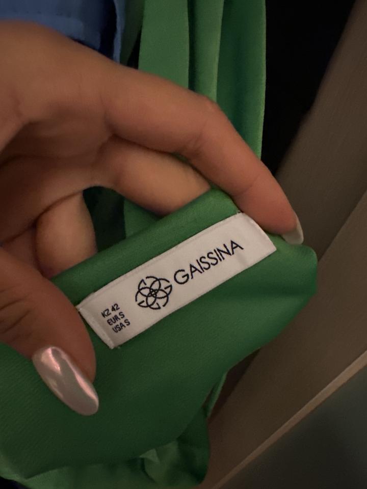 продам шикарное вечернее платье