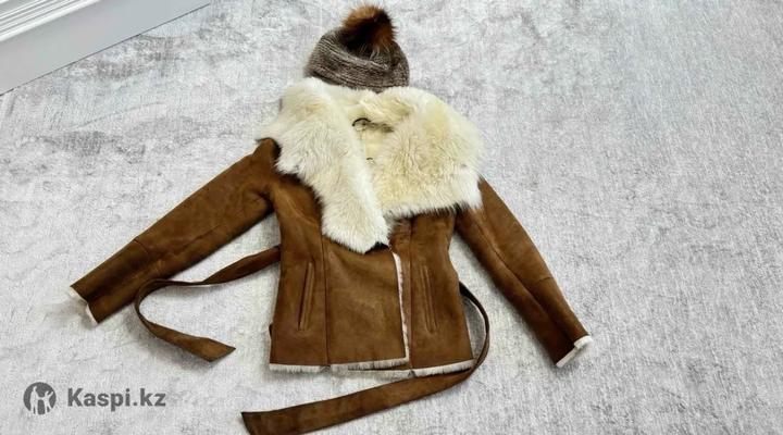 Женская дубленка рыжая