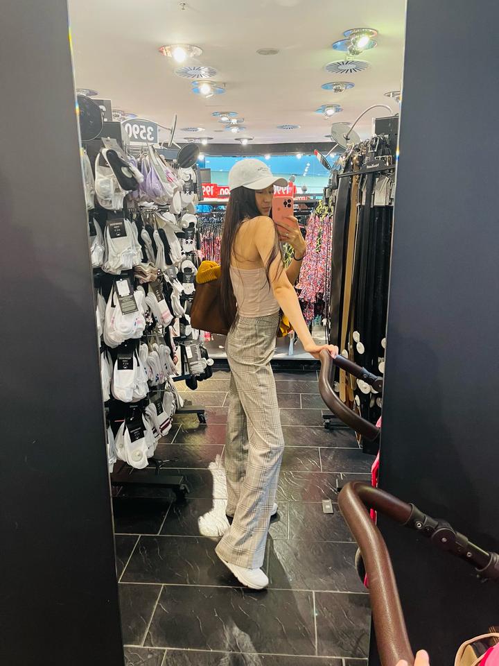 Топ и брюки от New Yorker