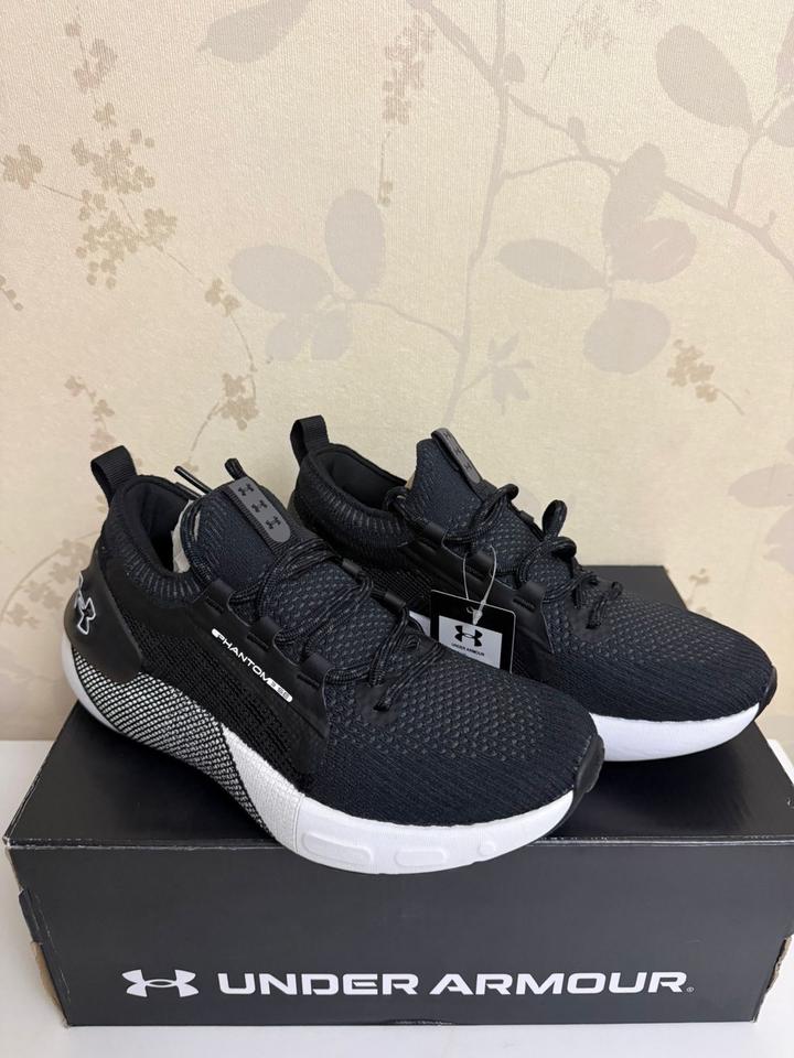 Кроссовки under armour