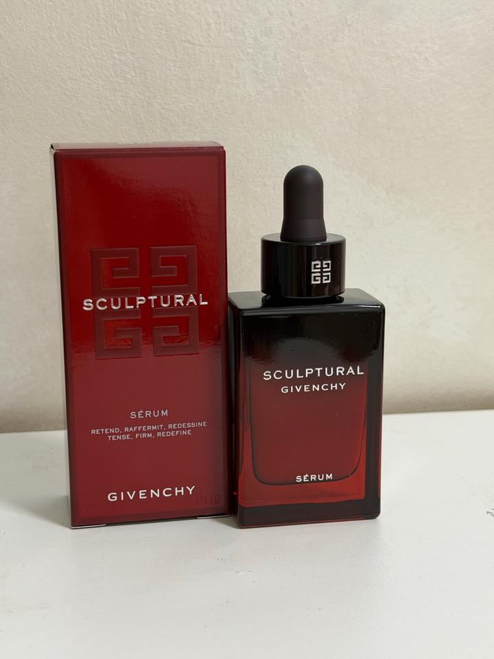 Givenchy Sculptural Serum ❤️✨