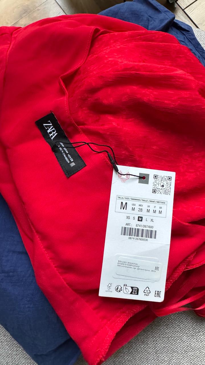 красное платье zara