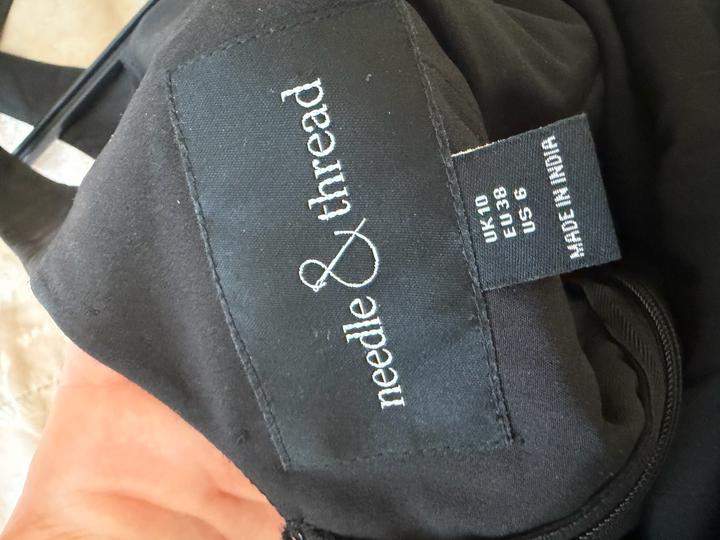 Чёрное платье Needle & thread