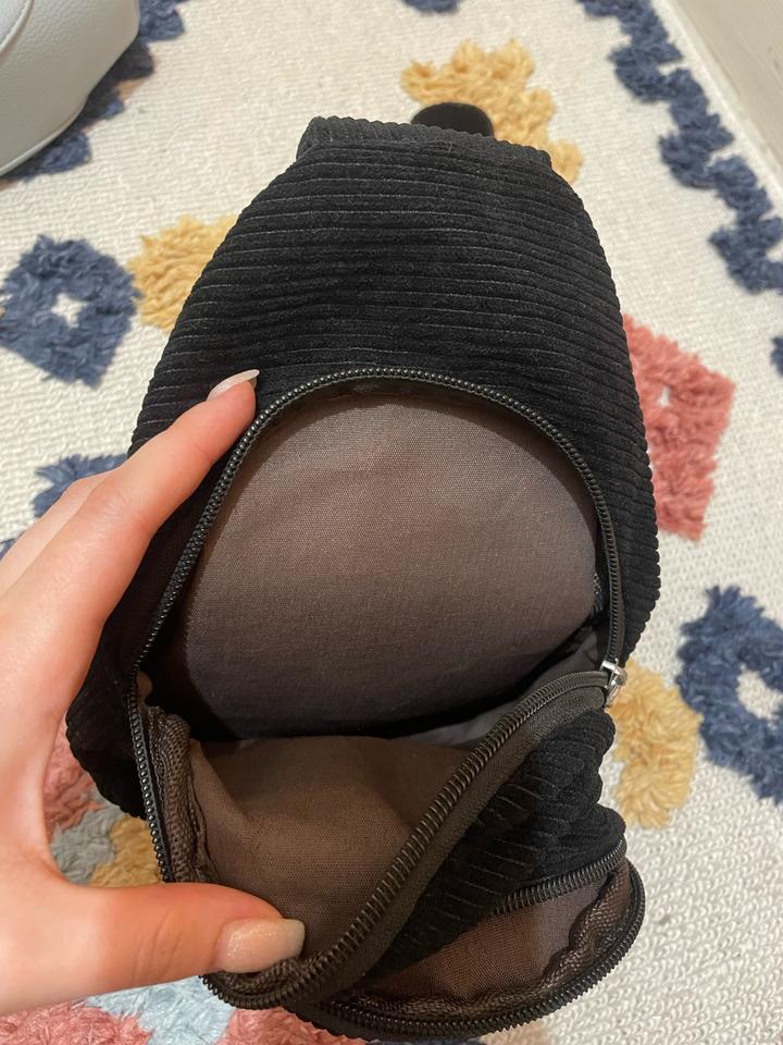 черная сумка (барсетка)